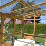 żółte zadaszenie tarasu